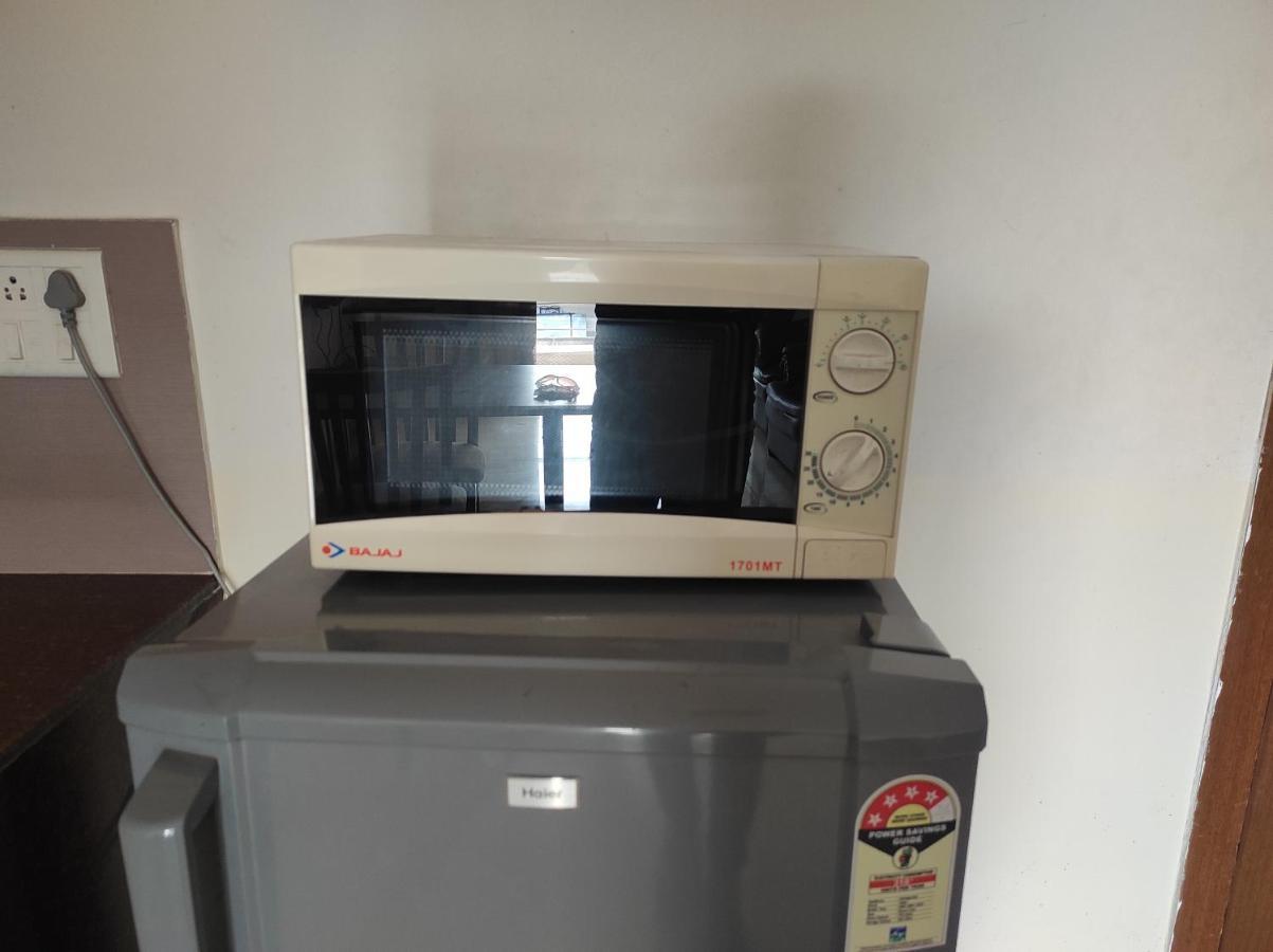 1bhk Ac Service 103 Apartment