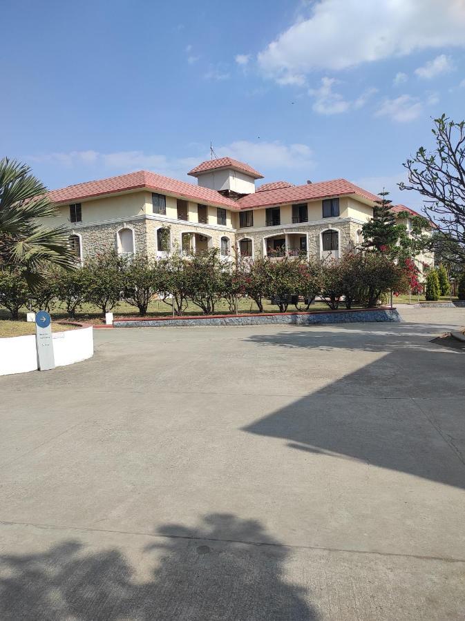 1bhk Ac Service 103 * Pune