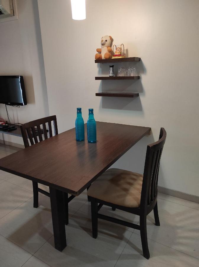 Apartment 1bhk Ac Service 103 Pune