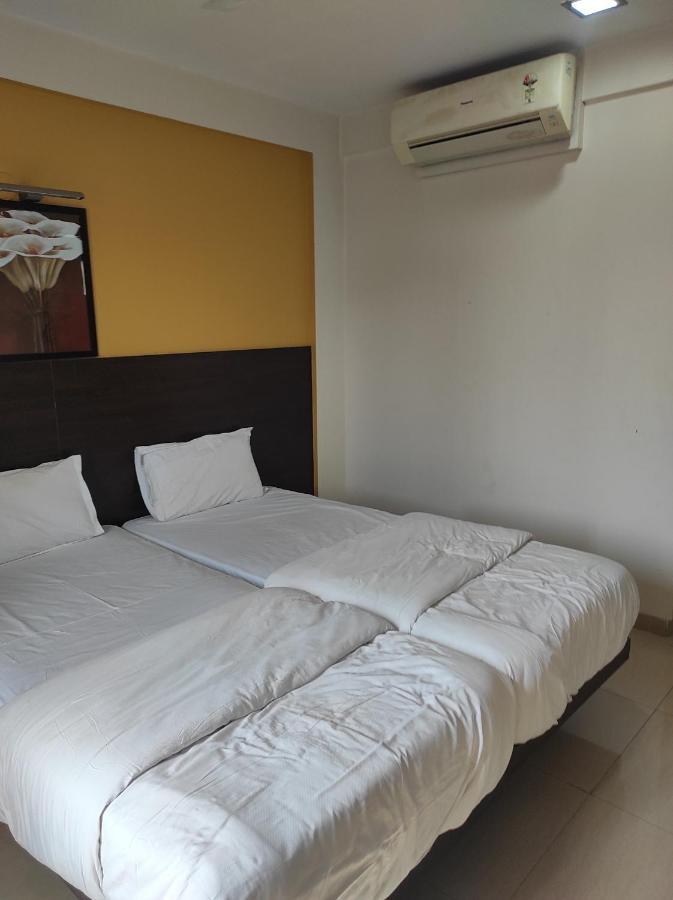 1bhk Ac Service 103