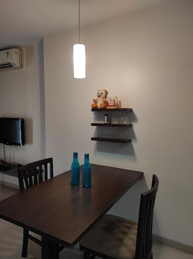 Apartment 1bhk Ac Service 103 Pune